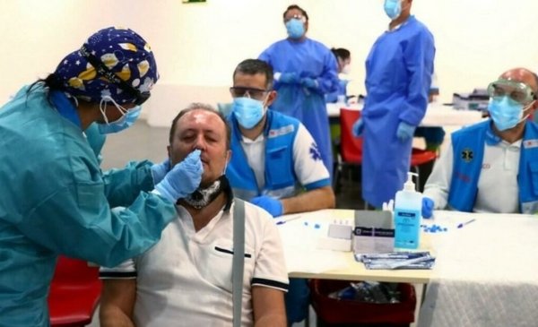 Guatemala reporta más del 19% de positividad de casos, pero aún con pocos ingresos en hospitales