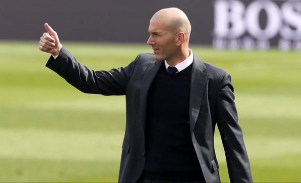 Zidane podría ser el nuevo entrenador del PSG según la prensa francesa