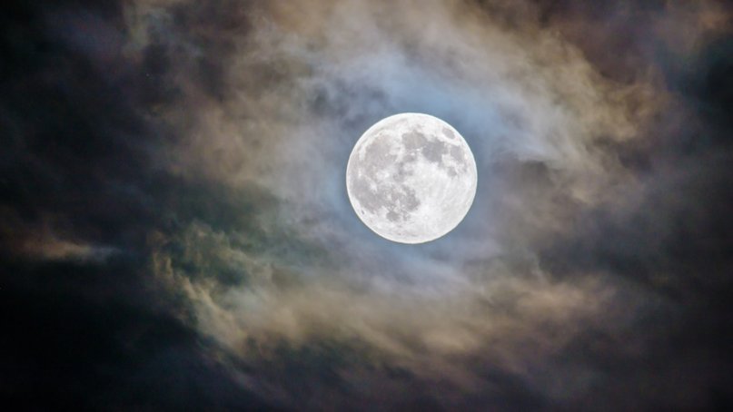 La Luna de Gusano se podrÃ¡ disfrutar mejor en espacios con poca contaminaciÃ³n lumÃ­nica, y mÃ¡s aÃºn si la noche estÃ¡ despejada. FotografÃ­a utilizada con fines ilustrativos. 
