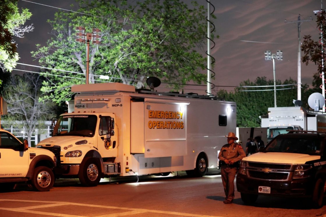 Sube 19 el número de niños asesinados en el tiroteo en colegio de Texas