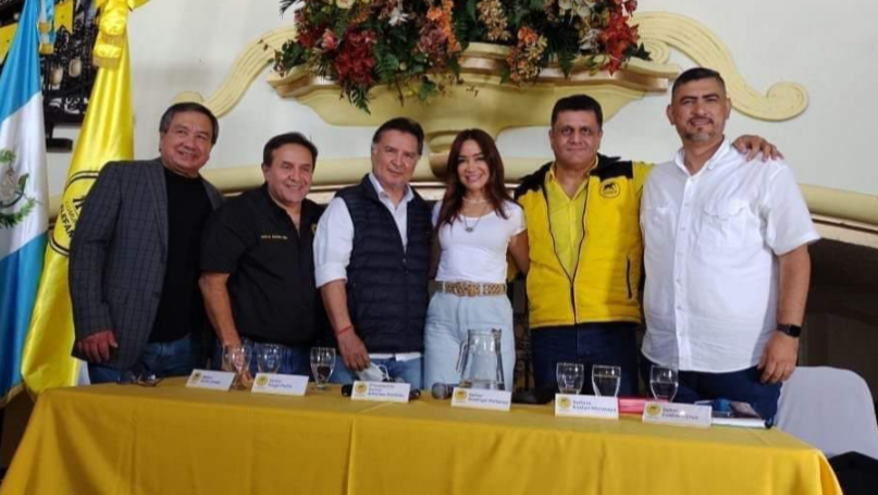 Expresidente Alfonso Portillo se presenta con nueva agrupación política