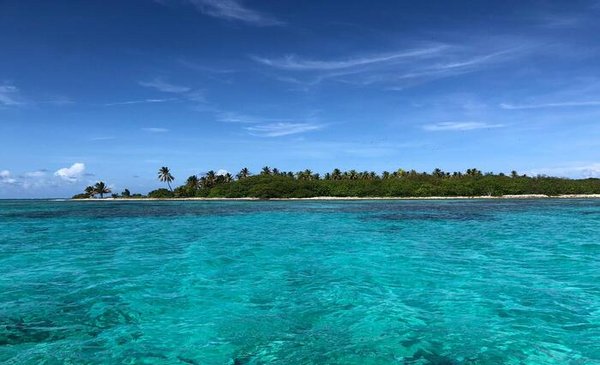 El mar caribe de Guatemala, te sorprenderá