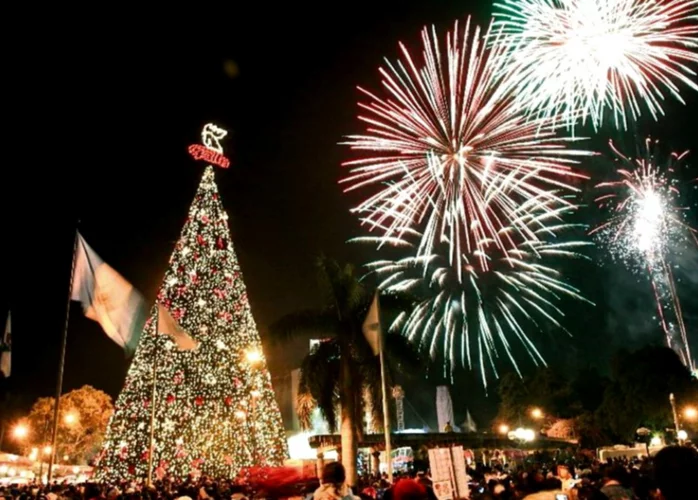 La historia del Árbol Gallo y cuántos años lleva vigente esta tradición en  Guatemala