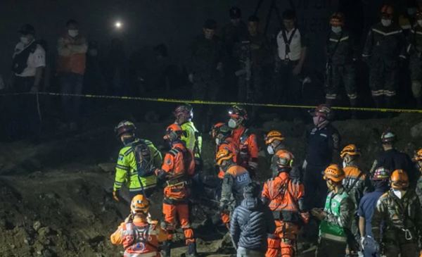Velan a madre e hija que fallecieron en socavamiento de Villa Nueva